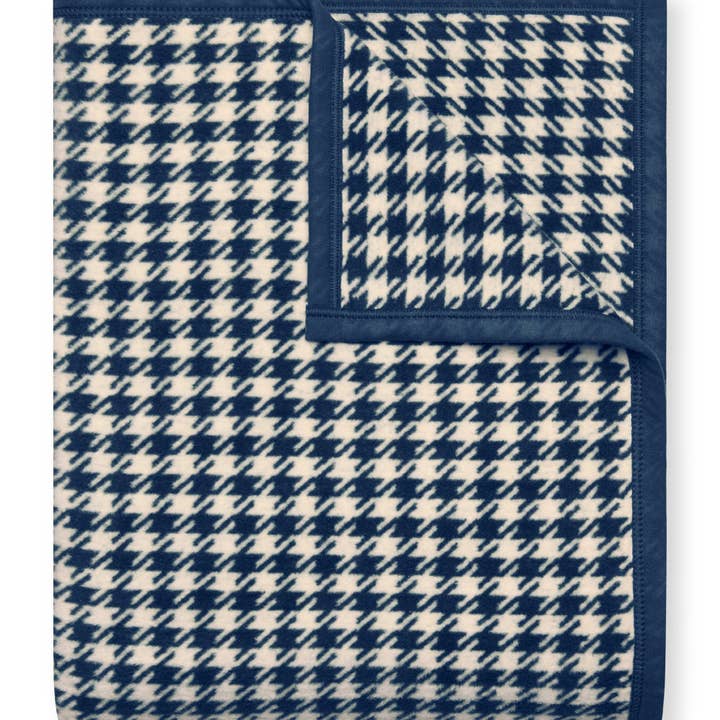 ChappyWrap - Wholesale Throw Blanket - Houndstooth Navy Blanket