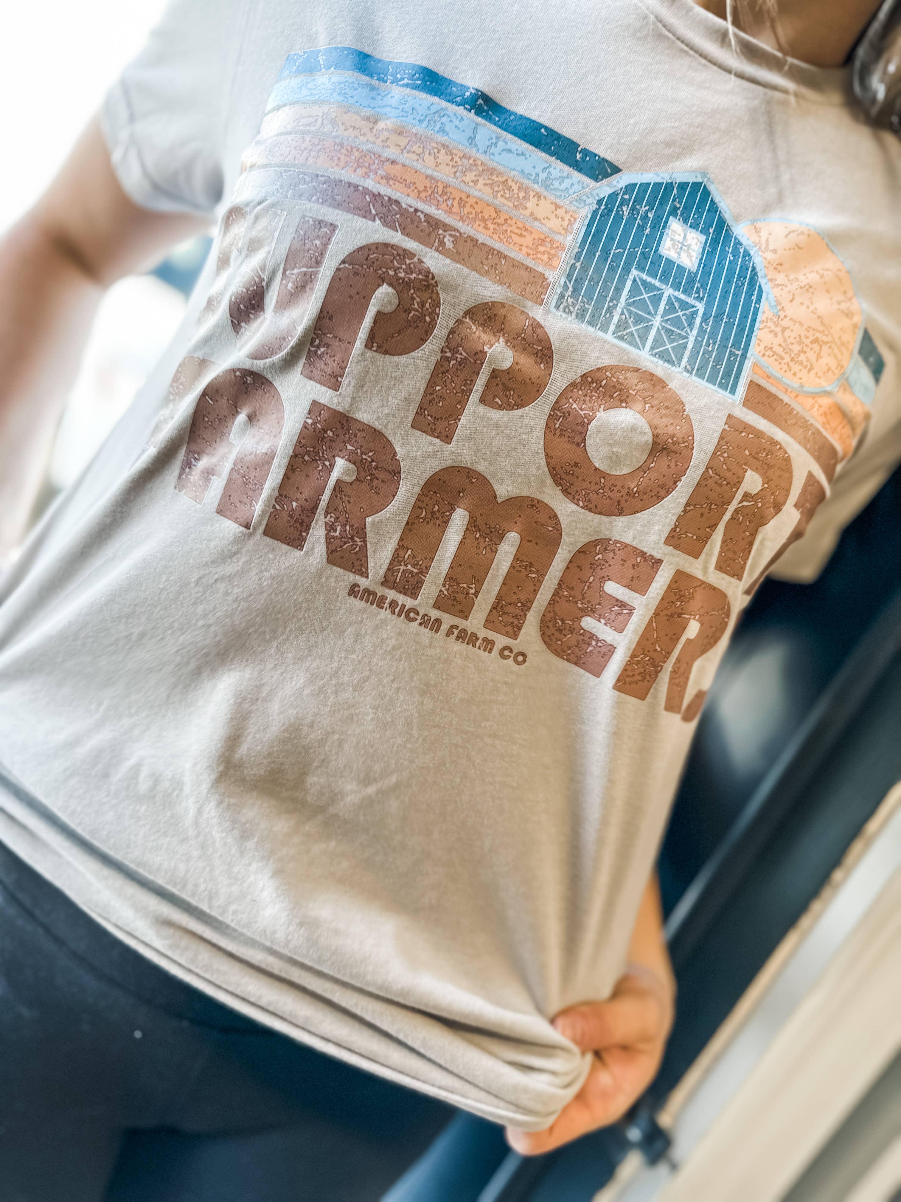 American Farm Company – wholesale Screen printed t-shirt – Women′s – Western Retro 'Support Farmers’ Women's Graphic Tee1