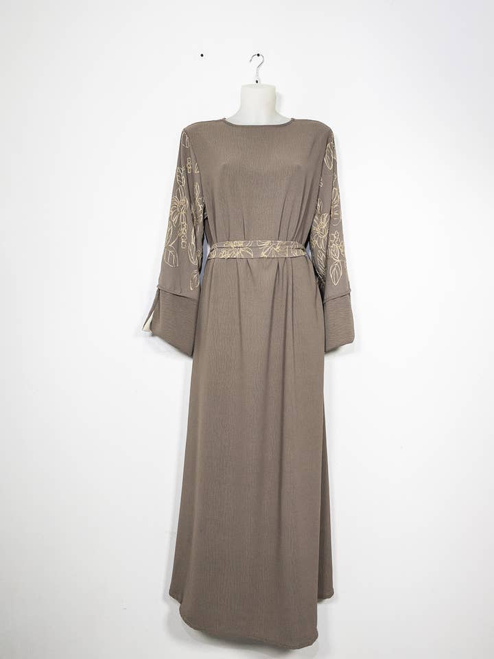 Abaya-Kleid mit Blumenstickerei Ref:Ro2513jazz für den Großhandel von IDEAL OUTFIT