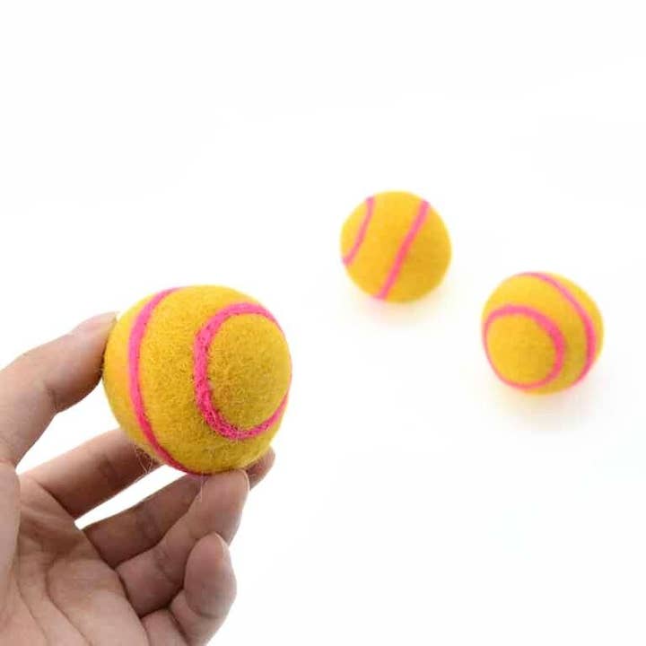 Woollyfelt - Wholesale Pet Fetch Ball - Dog - Yellow Felt Swirl Balls3