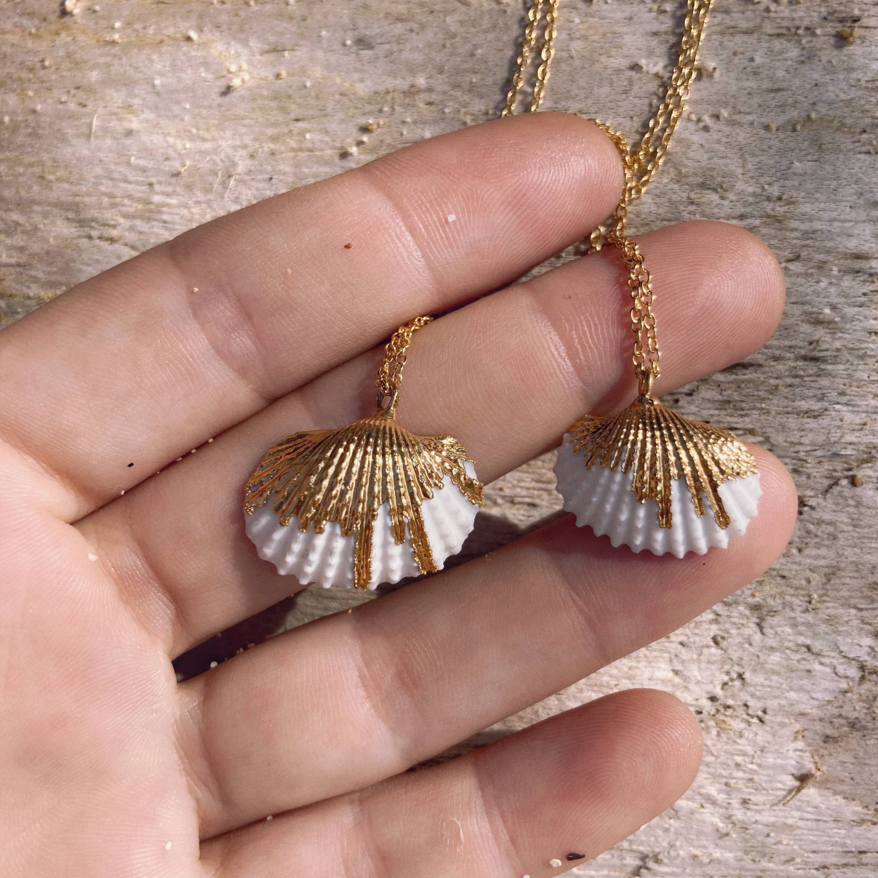 Bonisita - Venta al por mayor Collares con colgantes/abalorios - Collar de Concha de Sirena - Cadena de Latón de 18 pulgadas14