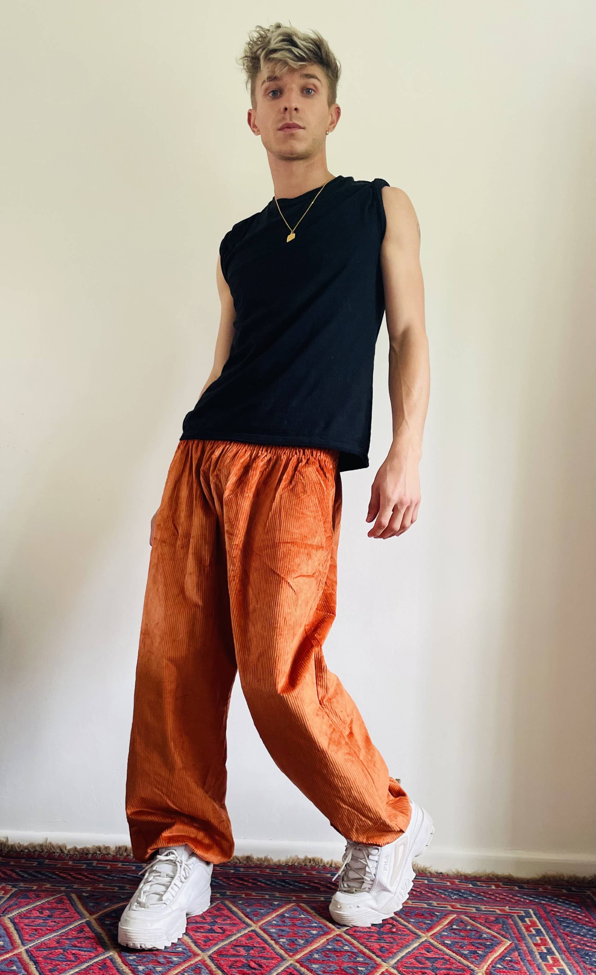 Emma's Emporium - Vente Pantalon – unisexe - Pantalon Génie Unisexe en Velours Côtelé Épais AW20