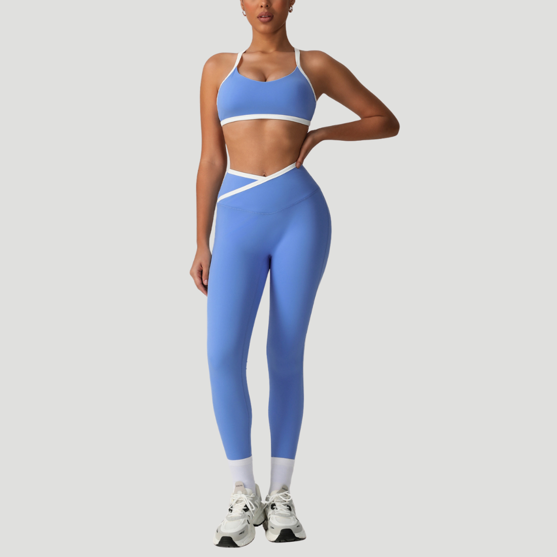 Sodalemon - Vendita all'ingrosso Completo sportivo - Donna - Set due pezzi con reggiseno incrociato e pantaloni sportivi a vita alta6