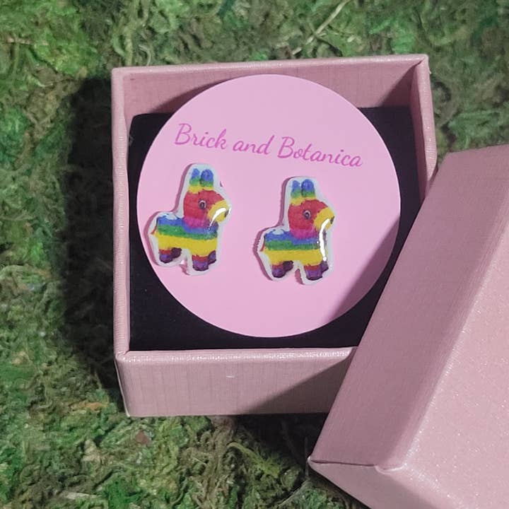 Orecchini a perno fatti a mano senza nichel a forma di pignatta per la vendita all'ingrosso da parte di Brick and Botanica