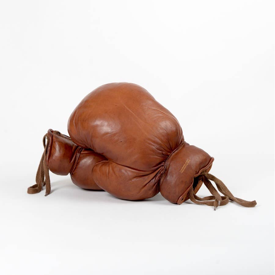 John Woodbridge Makers - Wholesale Decorative Tabletop Object - VINTAGE LEATHER BOXING GLOVES 19209