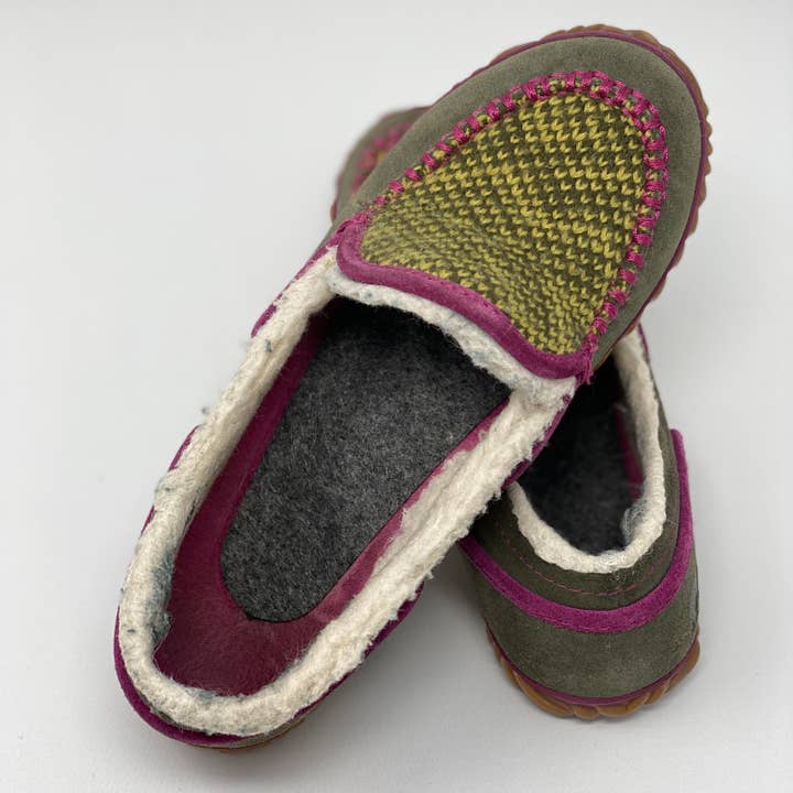 Fashion First Aid – wholesale Shoe deodorant / spray – FlatLiners: Thin Activated Carbon Shoe Odor Smell Killers3