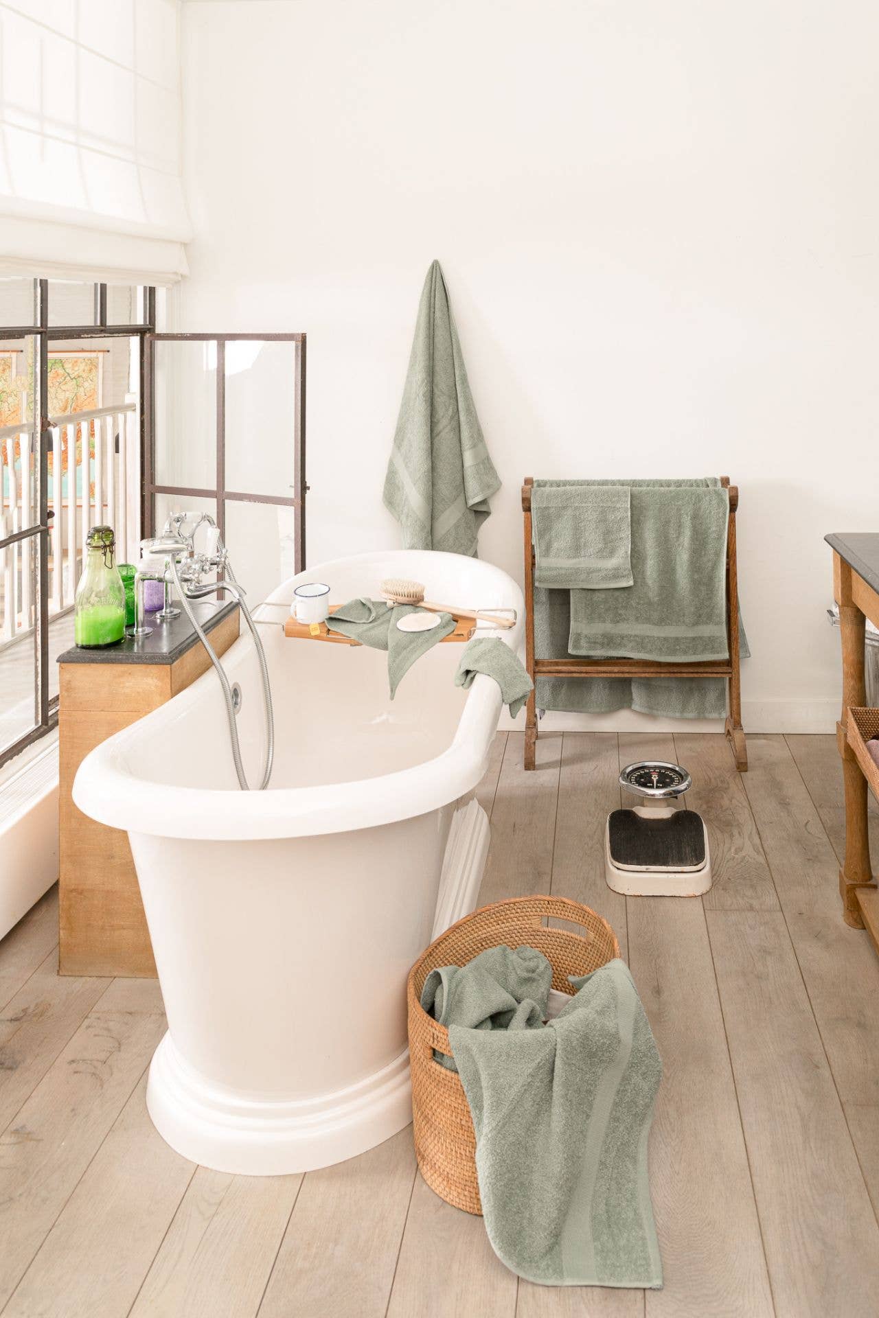 Tiseco - Wholesale Bath Towel - Bath towel RIVA - 100x150 cm4