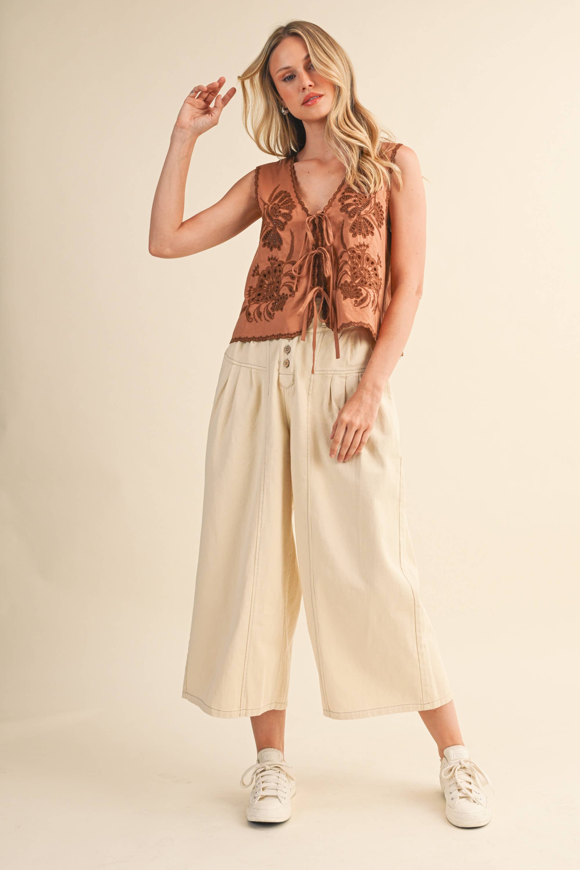 Klesis – wholesale Pants – Women's – IP1419 COTTON TWILL HIGH WAIST CROPPED WIDE LEG PANTS21