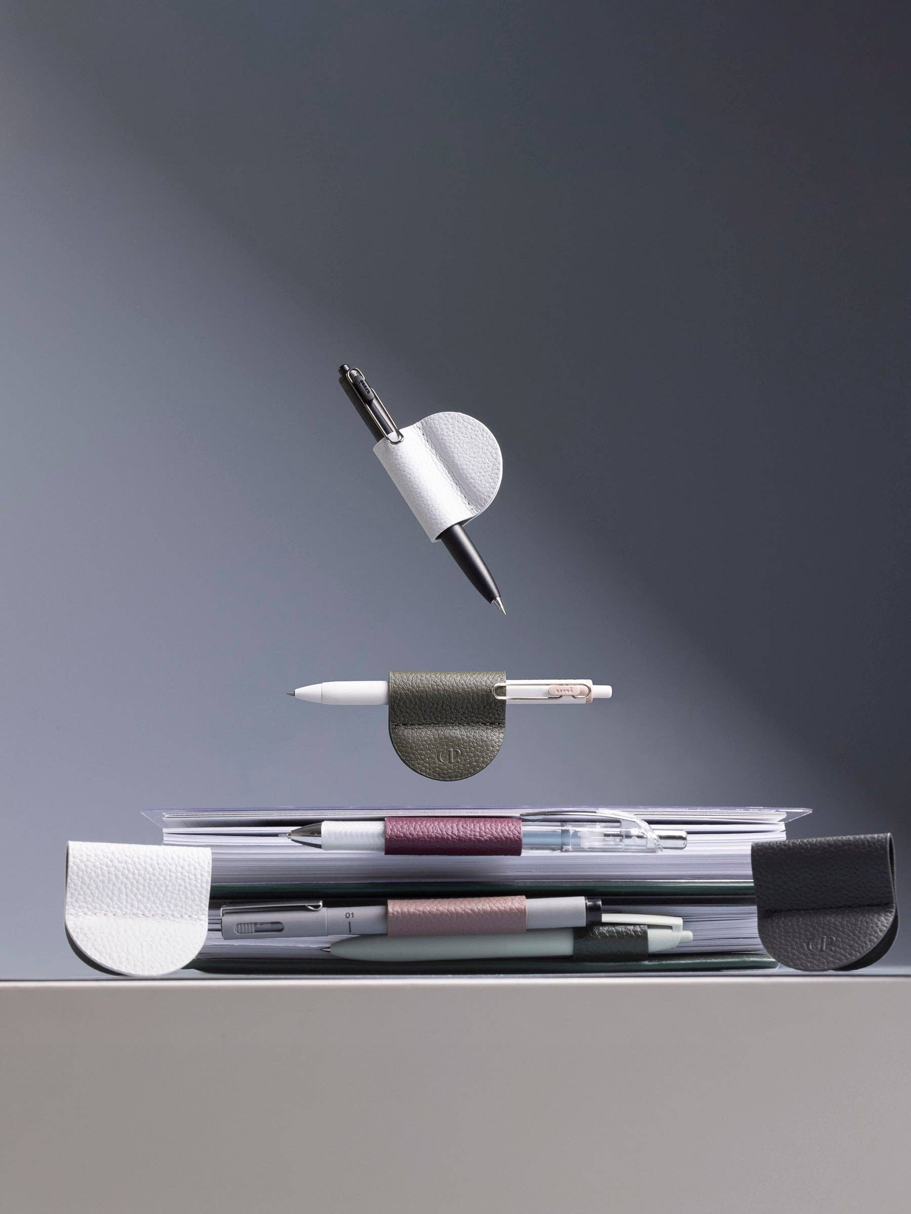 Cloth & Paper - Wholesale Bookmark - Magnetic Bookmark | Pen Holder7