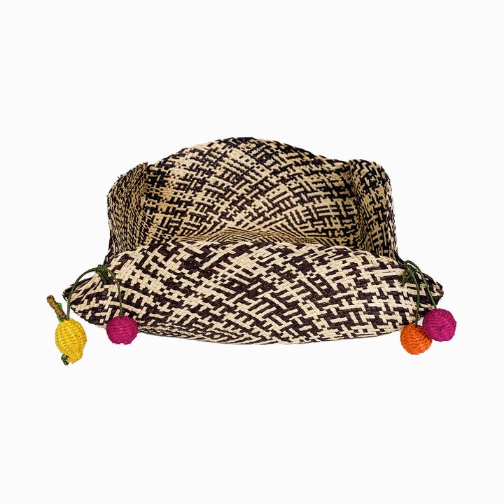 Iraca Bread Basket with Fruits - Straw Raffia Tableware for wholesale by Coro Cora™