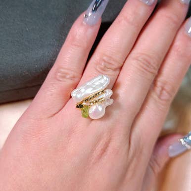 Emerald Garden - Designer-ring med ædel peridot for engroshandel hos Pompon La Tulipe