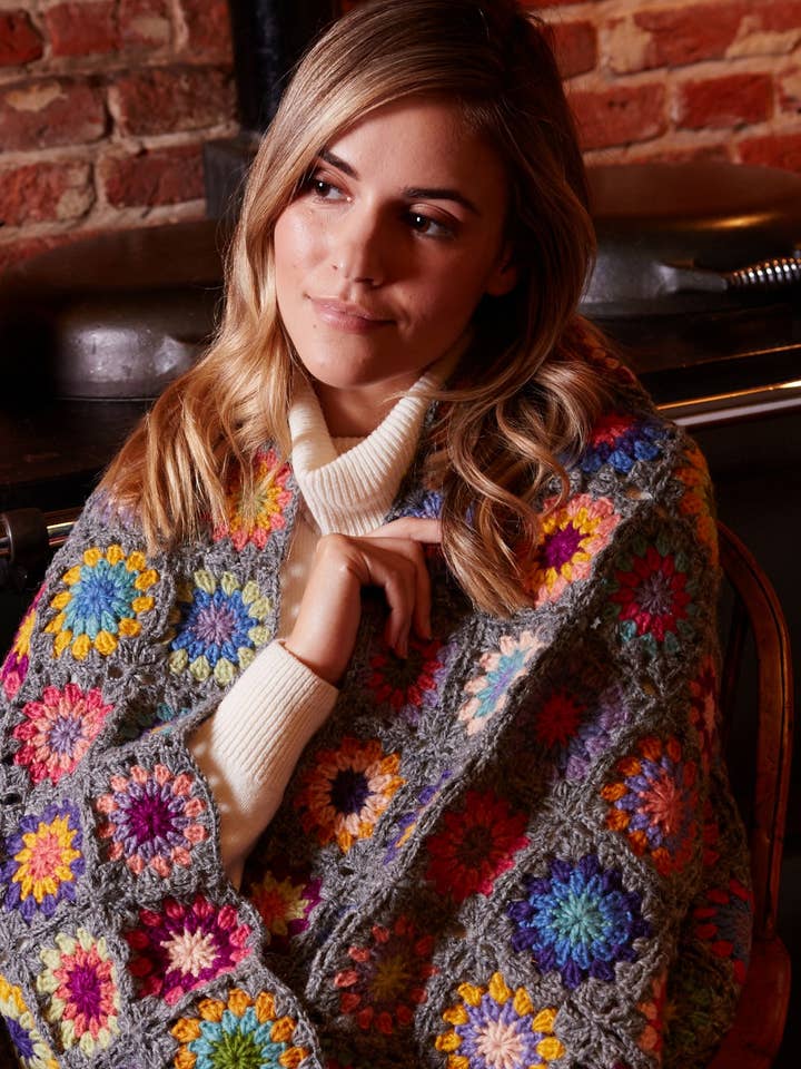 Woodstock Bedstemorfirkant Hæklet Uldtæppe Kaste for engroshandel hos Pachamama Ltd