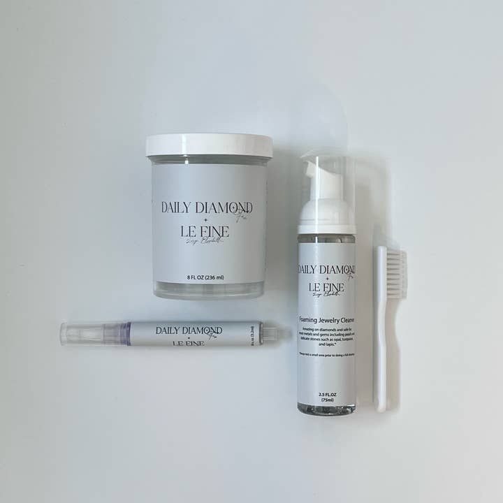 Mousse nettoyante pour bijoux Daily Diamond Fix pour la vente par LE Fine Jewelry