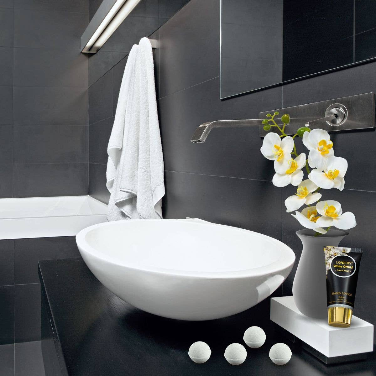 Lovery – wholesale Bath & body set – Home Spa Gift Baskets - Plant Essential Oil - Orchid Set0