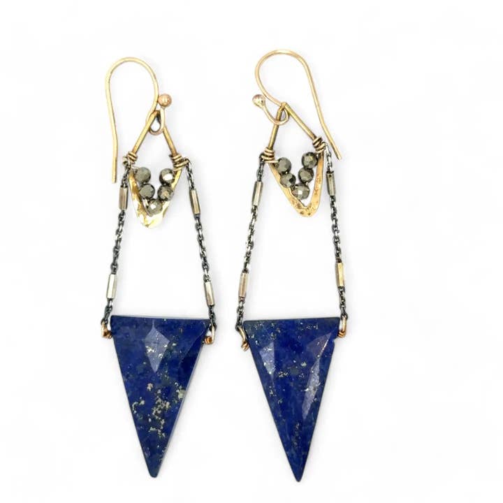 Boucles d'oreilles en lapis encre E83575 pour la vente par Art by any Means Jewelry