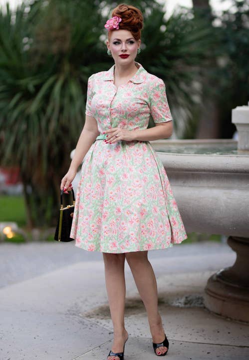 Vestido-Camisa Floral Rosa Rockabilly Penelope por atacado de Dolly & Dotty