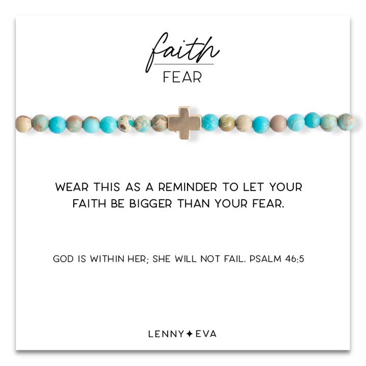 Bracelet extensible en jaspe turquoise "Faith Over Fear" avec croix pour la vente par Lenny & Eva