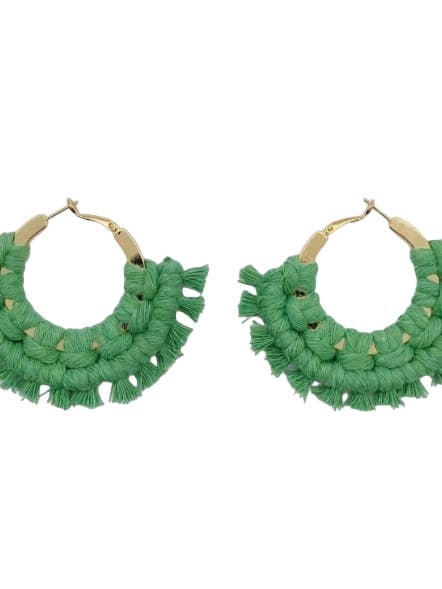 Boucles d'oreilles créoles macramé Morgan pour la vente par Daydream Weaver