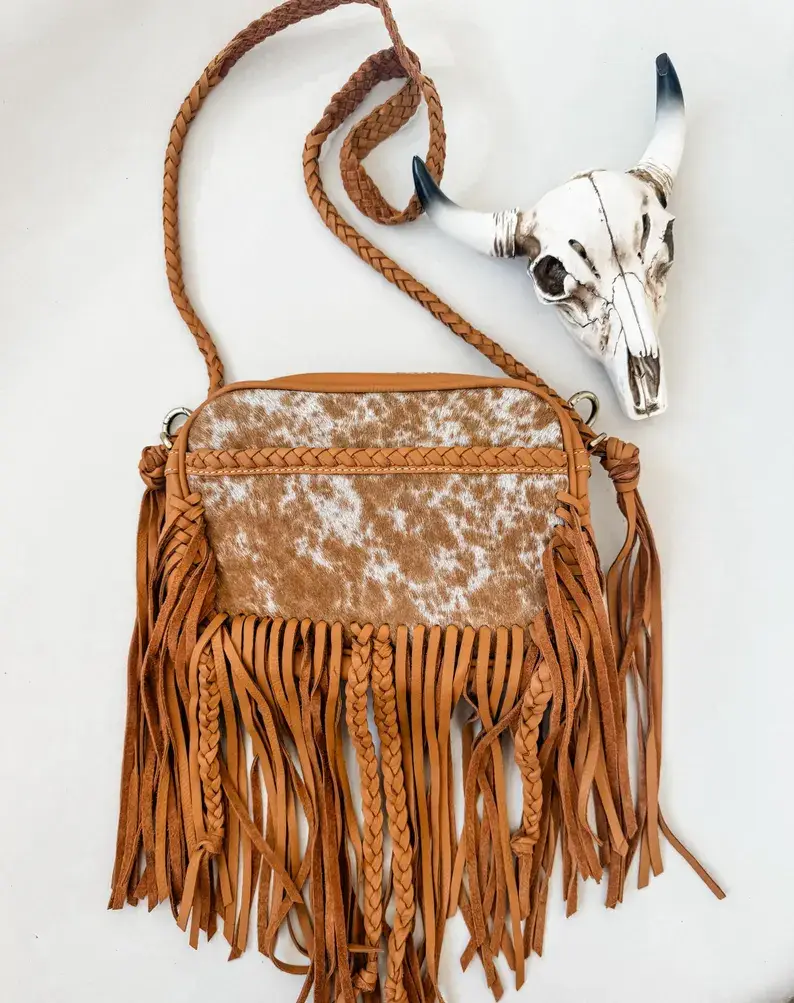 Boho Ranch Shop - Venta al por mayor Bandolera - Mujer - Monedero THE MEGAN CROSSBODY de piel de vacuno Western Tooled8
