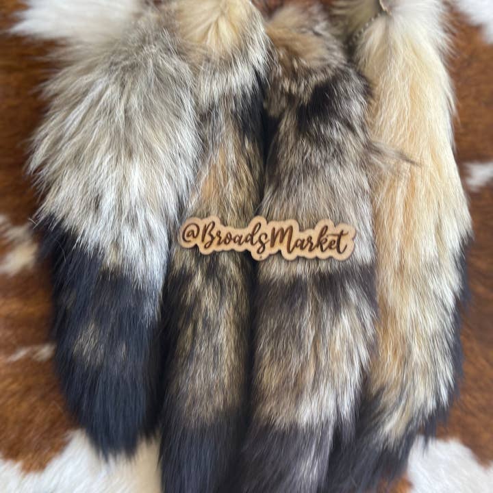 Broads Market - Wholesale Decorative Tabletop Object - Knit Fox Tails