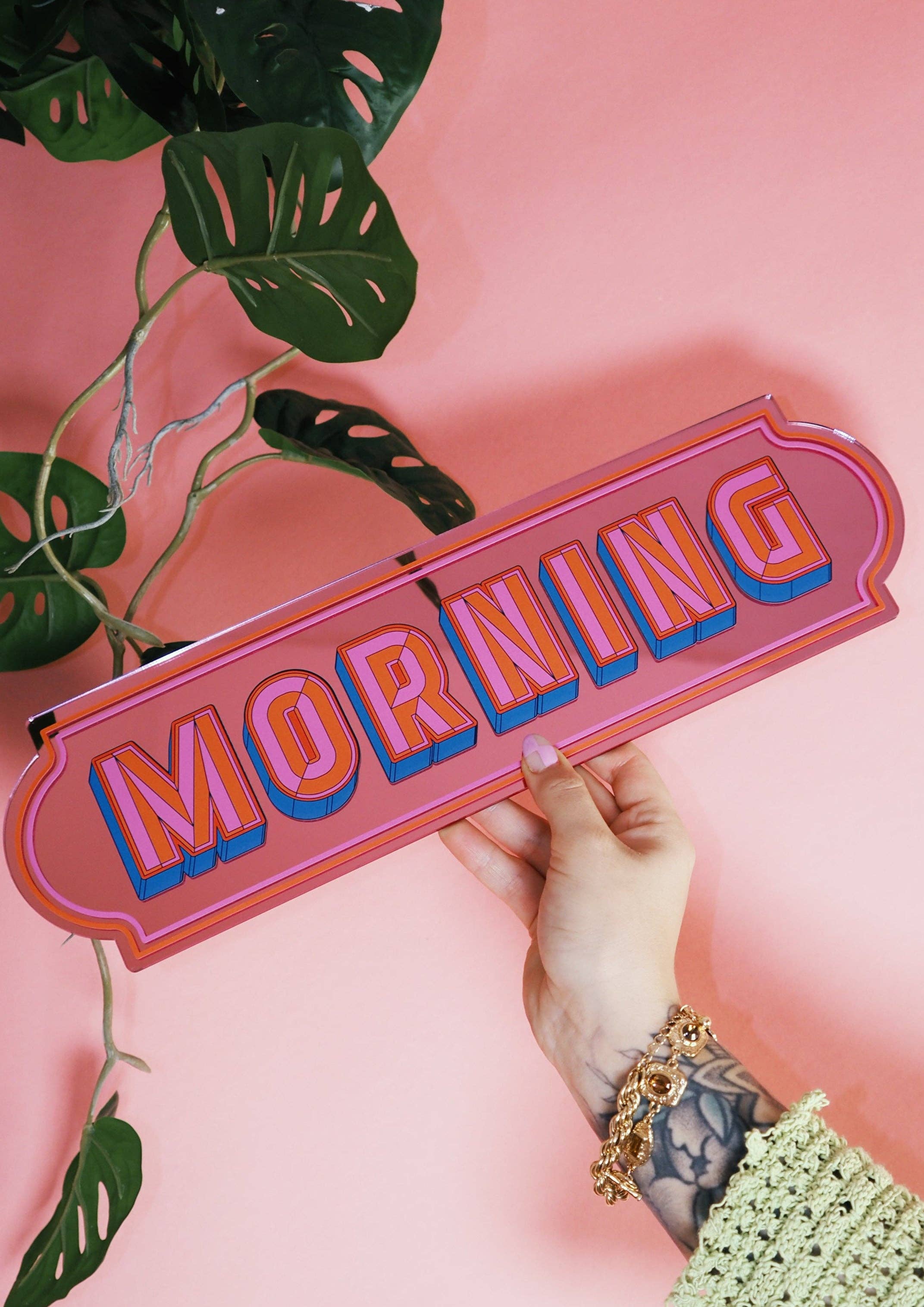 Printed Weird - Vendita all'ingrosso Cartelli - Insegna Rettangolare Mattutina - Rosa Giocoso0