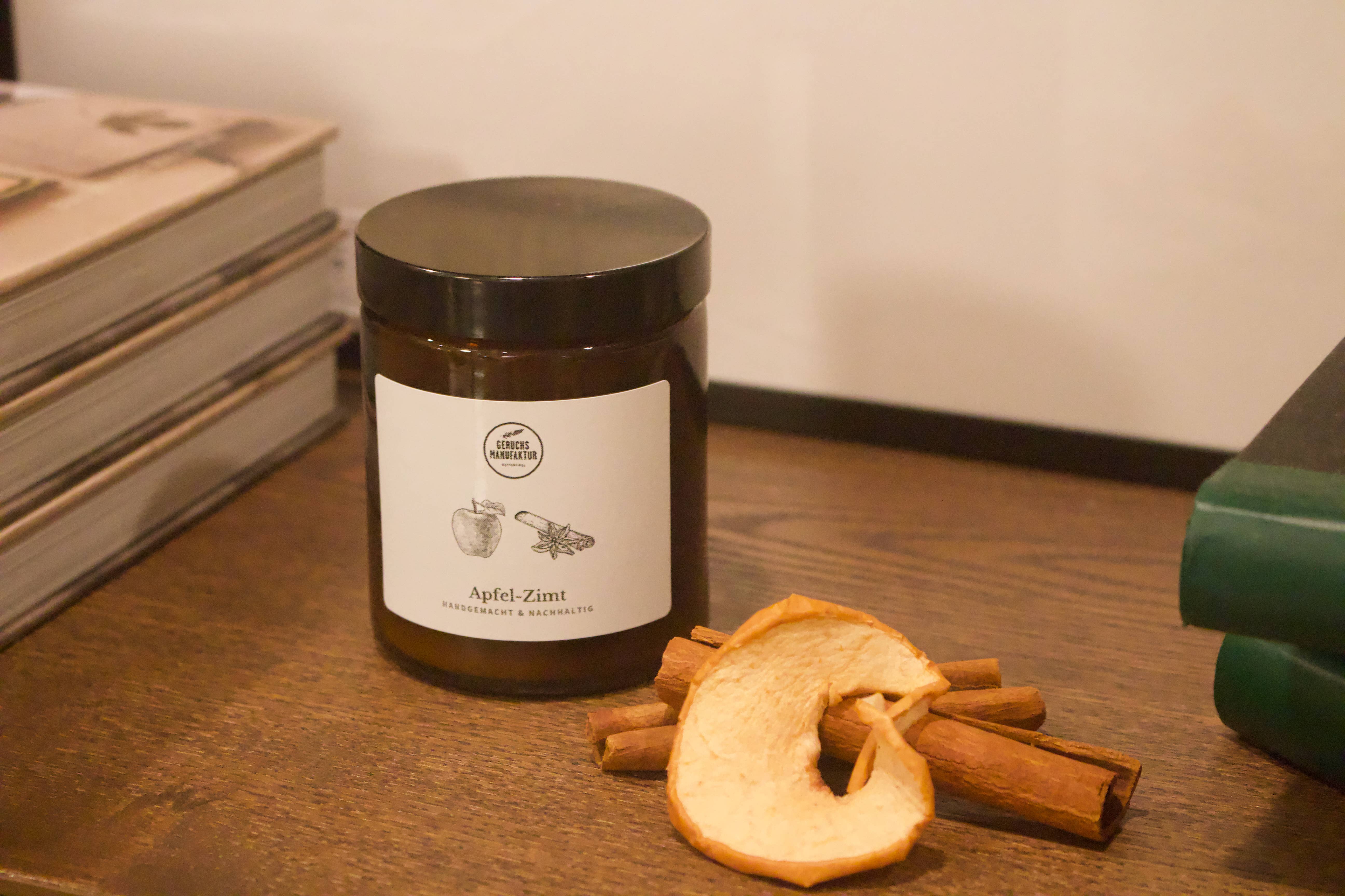 Geruchsmanufaktur – Großhandel Kerze im Glas / gefüllte Kerze – Duftkerze Apfel-Zimt1