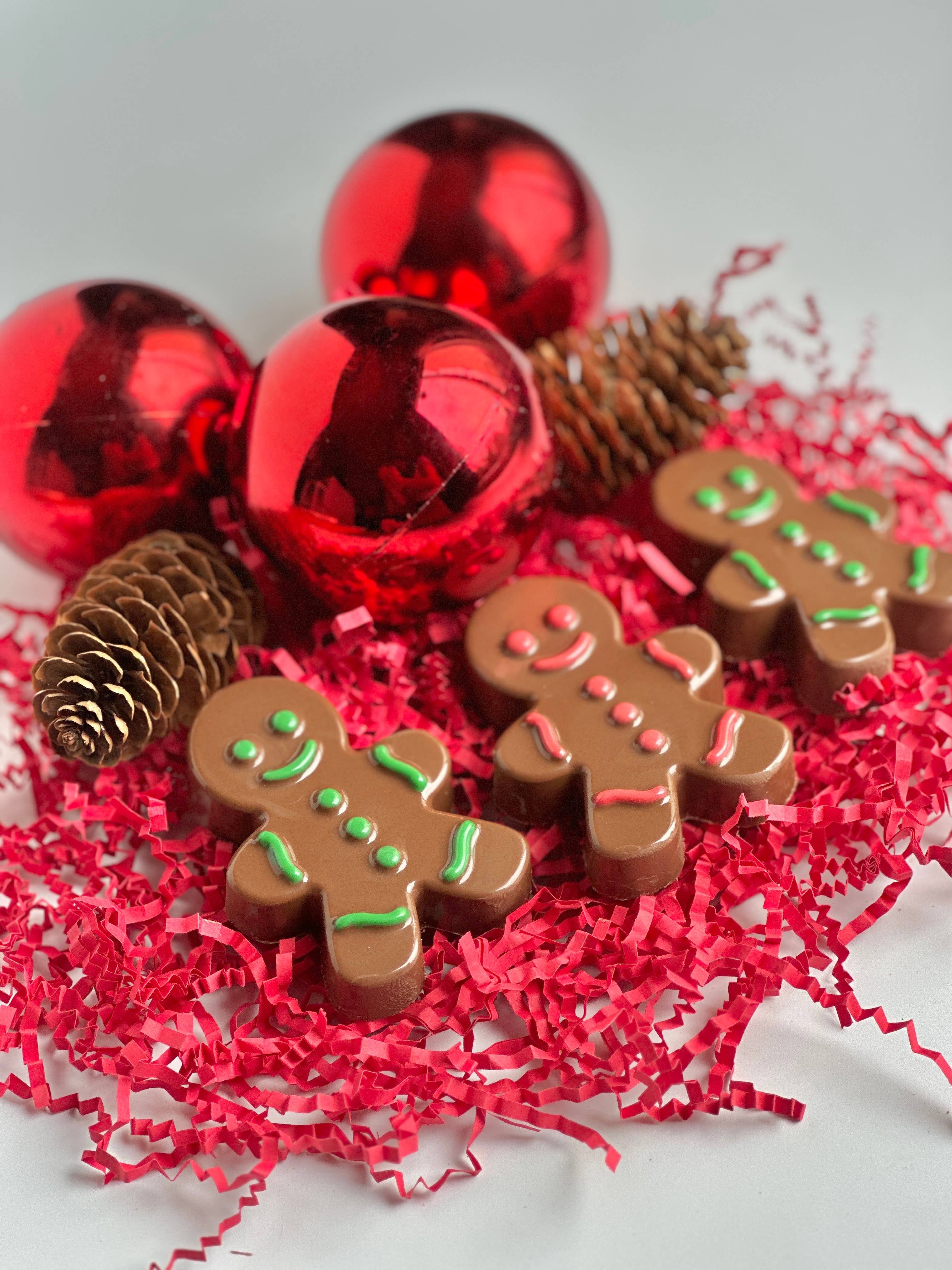 Delightful Chocolates - Wholesale Chocolate Covered Sweets - Gingerbread Men Chocolate Covered Mini Oreos1