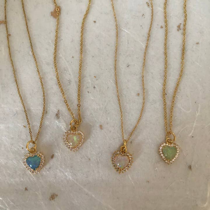 Roshni Desai & Things - Wholesale Halskettinghanger - Cubic Zirconia Hart Ketting 18" Hart Ketting CZ Fire Opa