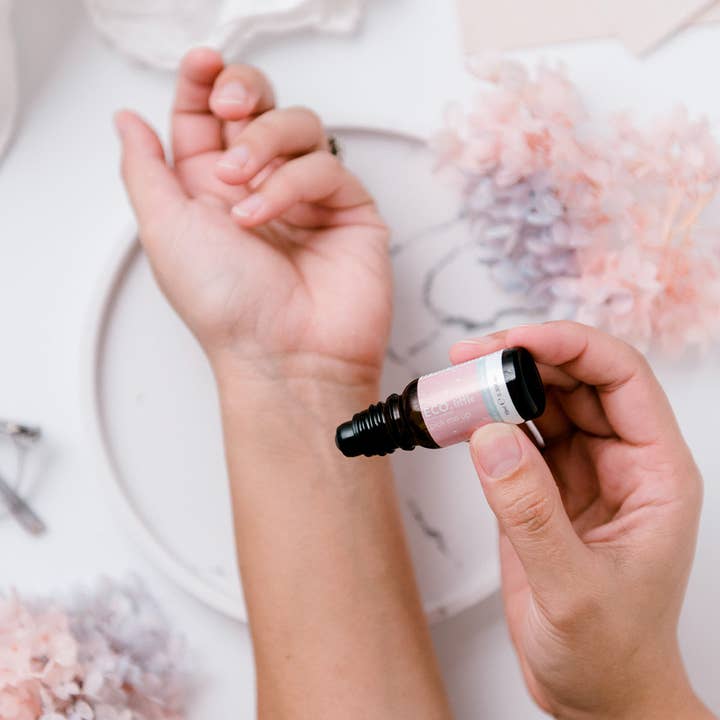 ECO. Modern Essentials - Wholesale Essential oil roll-on - ECO. Little Pick Me Up Essential Oil Rollerball1