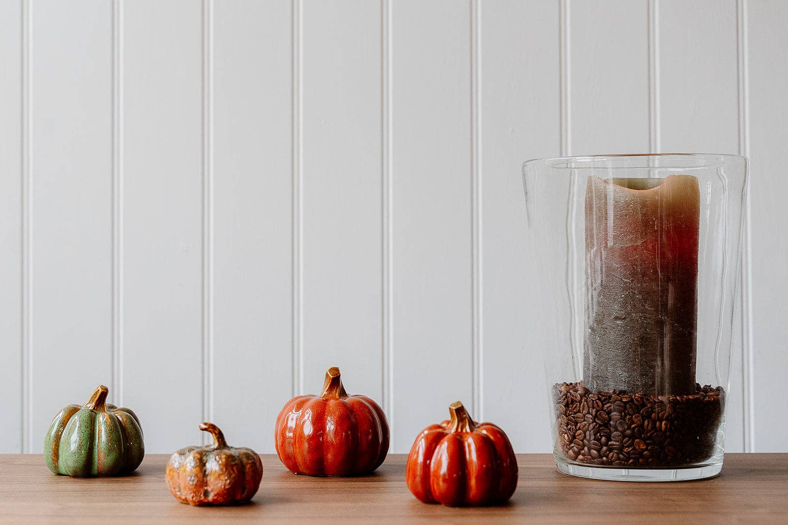 We Love Seasons Ltd - Wholesale Decorative Tabletop Object - Large Burnt Orange Stoneware Pumpkin1