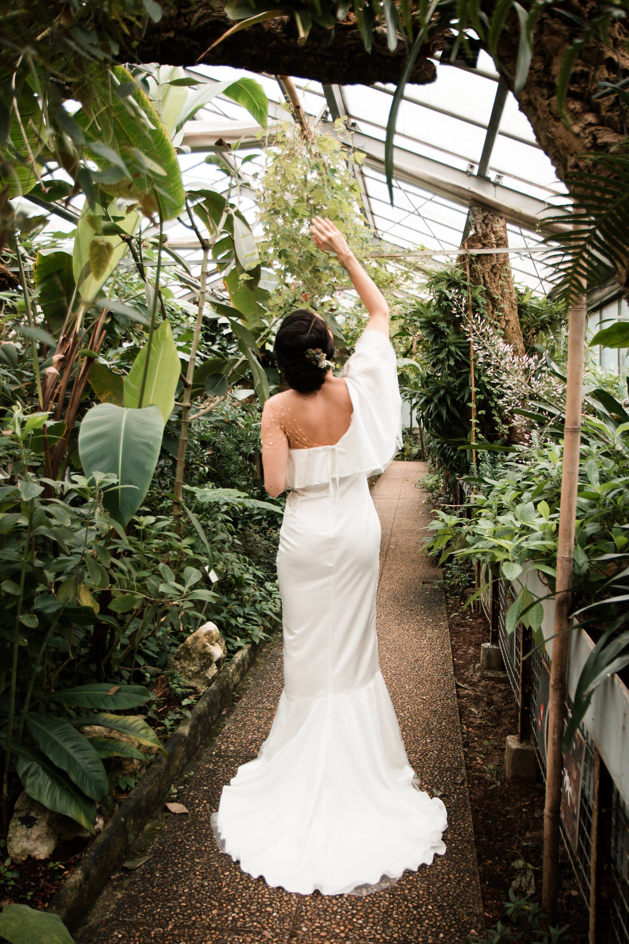 Ingrid Ulije – wholesale Gown – Women's – SOLANGE - Jeweled wedding dress4