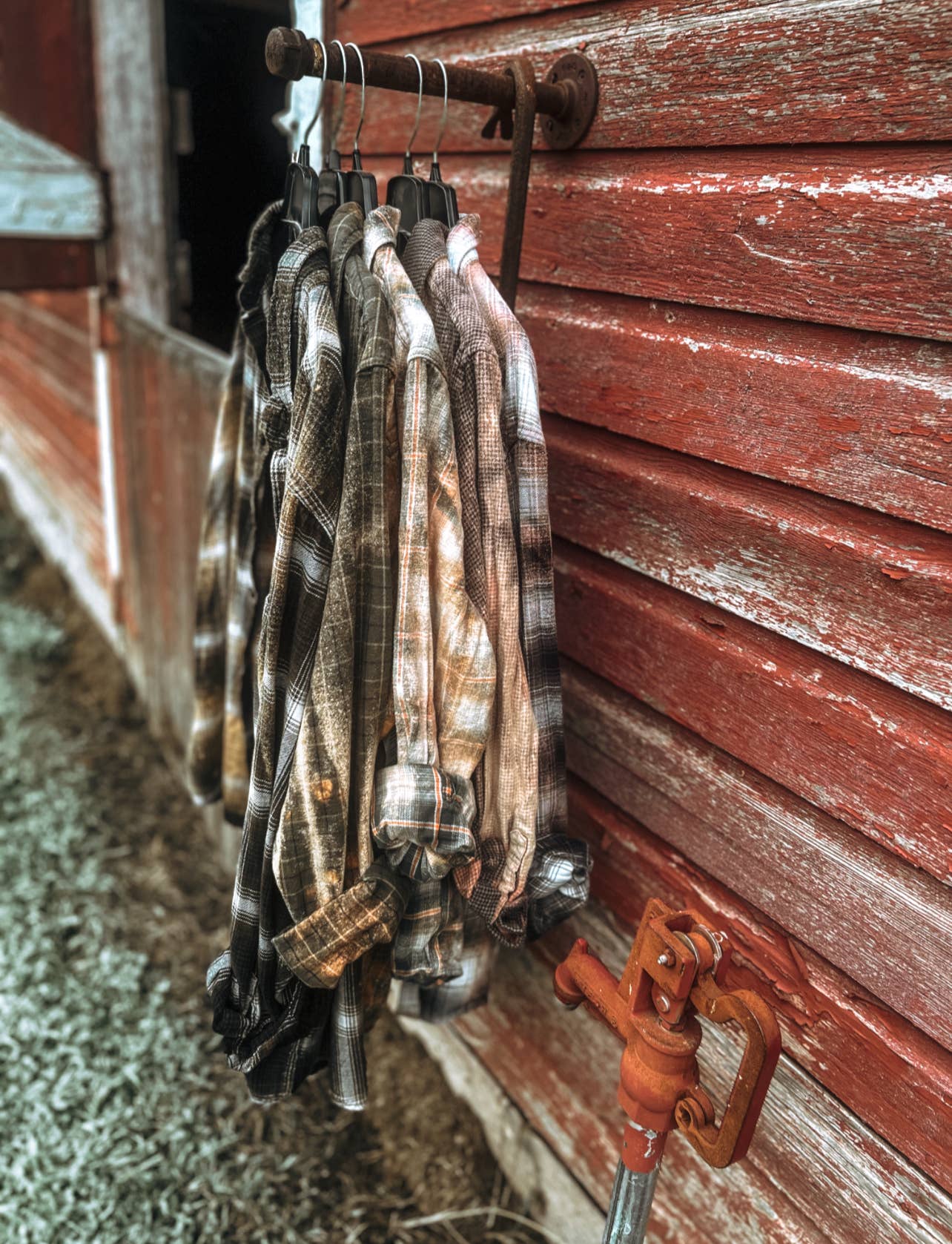 Disohrted Vintage - Wholesale Button Down Shirt - Women's - Bleach Flannels1