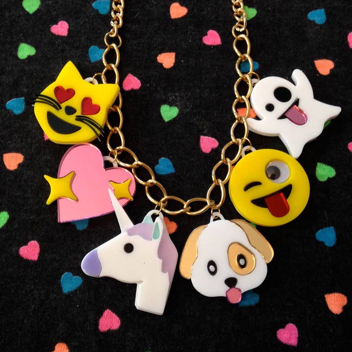 I'm Your Present - Vendita all'ingrosso Collana - Bambini - Collana con ciondoli in acrilico Emoji Love, gatto, cuore, unicorno, cucciolo, viso ammiccante e fantasma tagliato al laser, gioielli in plastica2