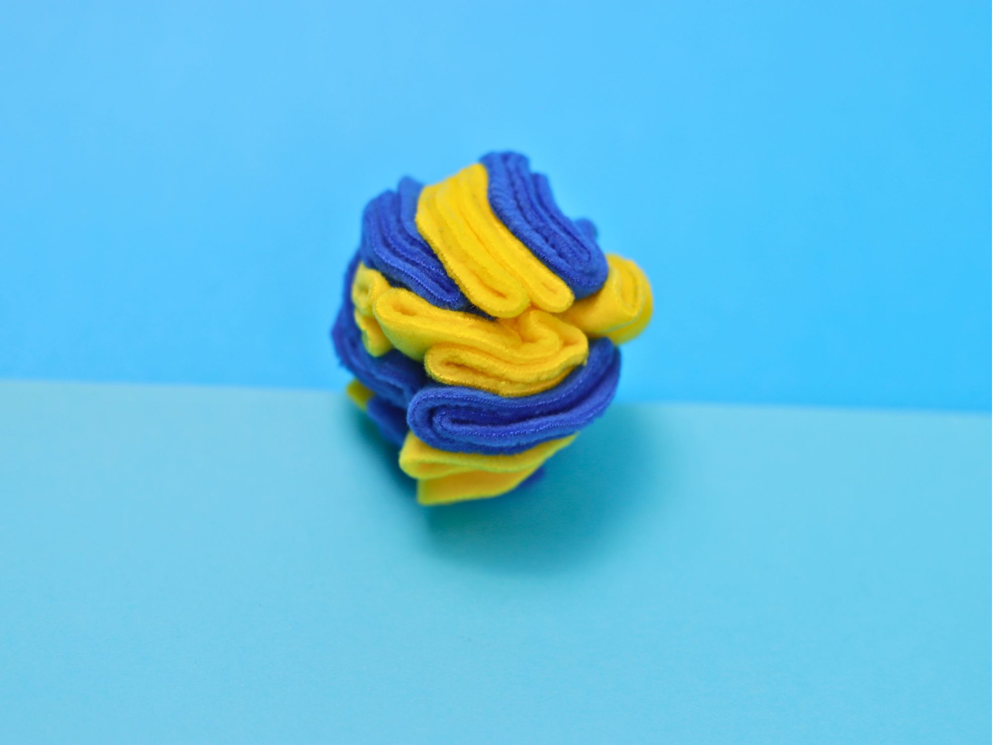 Meow Avenue - Wholesale Pet Toy - Cat - Hide & Seek Felt Balls3