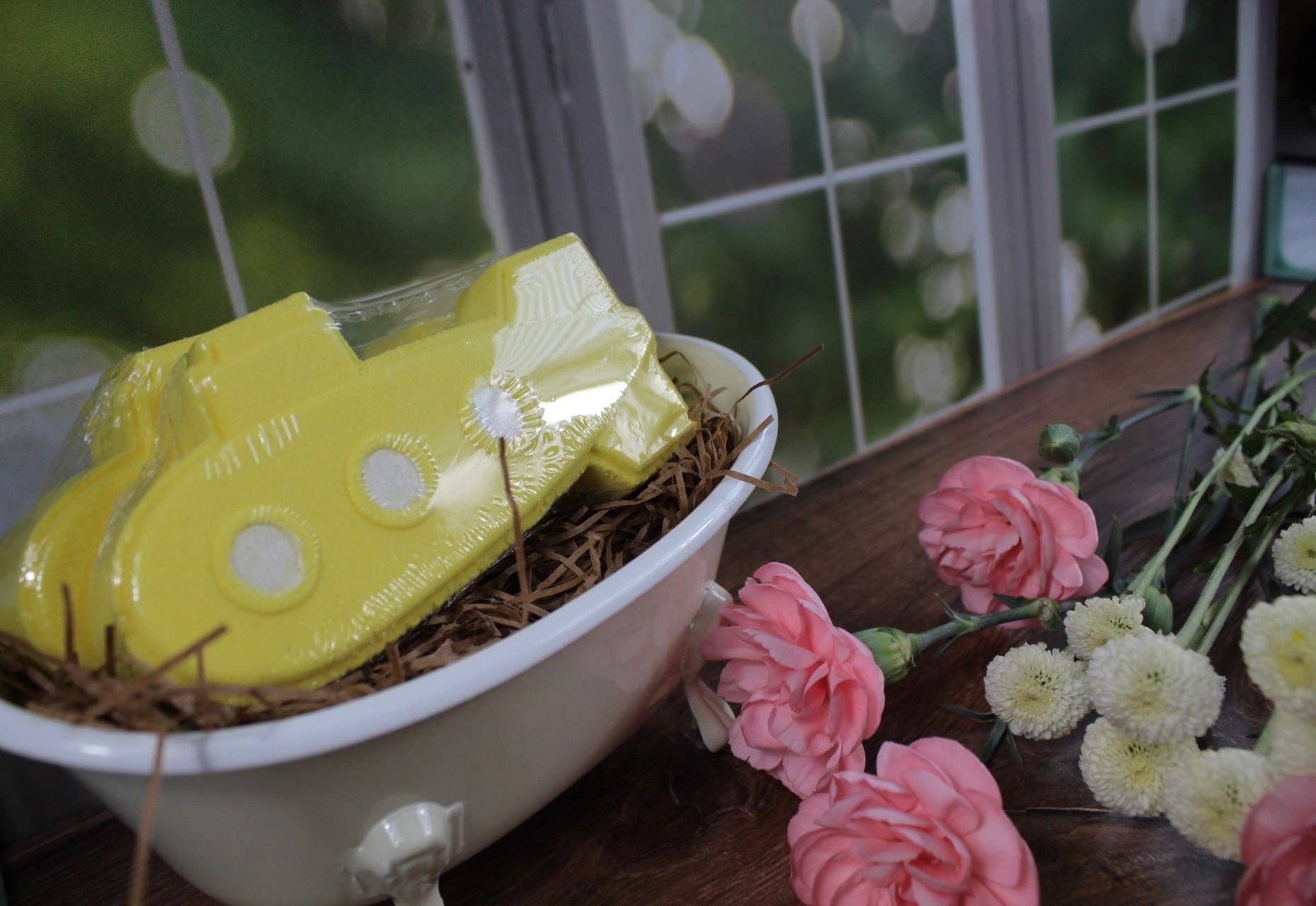 Wicked Bubbles LLC - Wholesale Bath Bomb/Fizz - Bath bomb - 5.75 oz - Yellow Submarine0