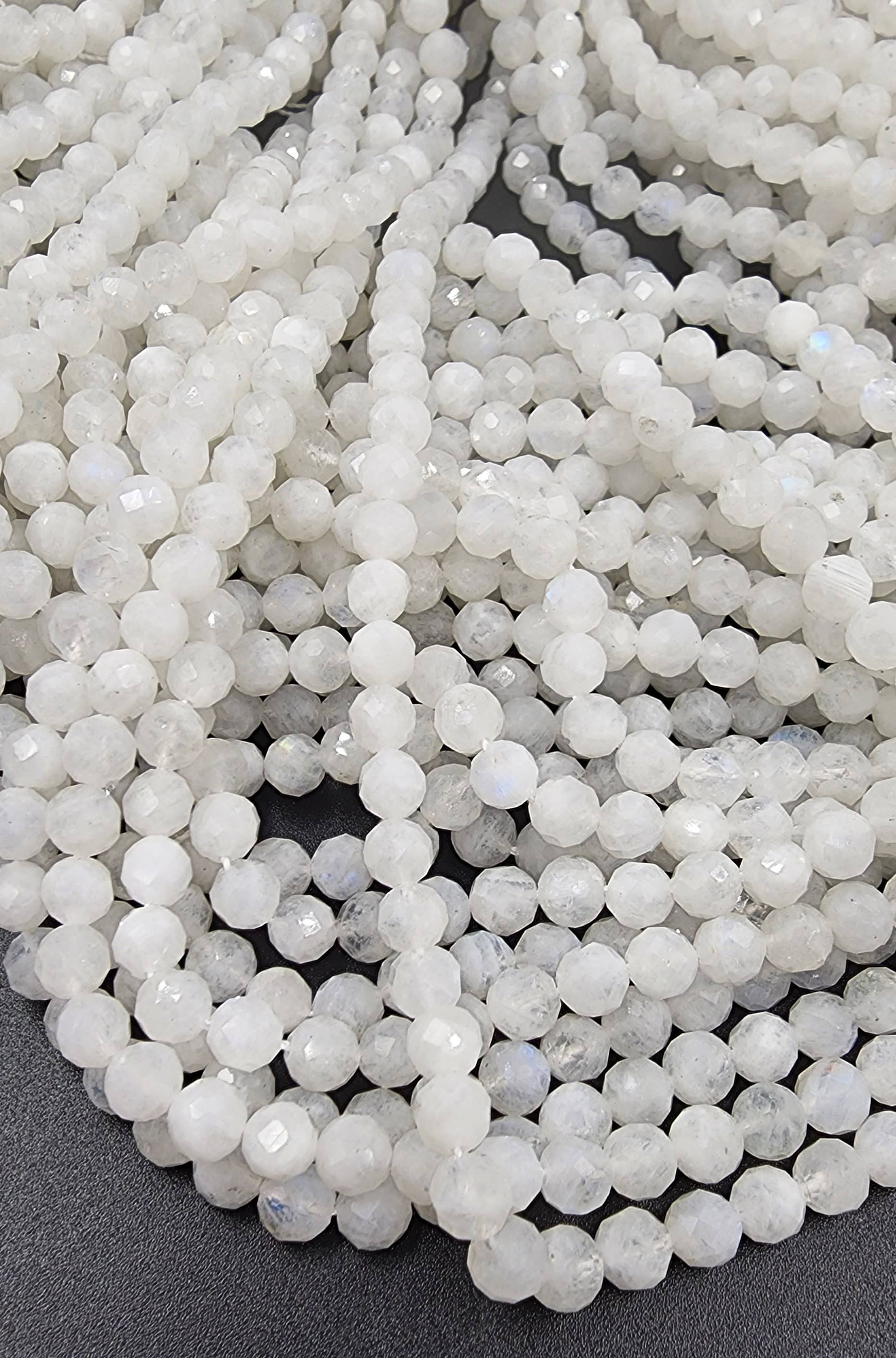 Beads Creation – Missangas por atacado – Contas Redondas Micro Facetadas em Pedra da Lua Arco-Íris 2-6 mm PRP4197