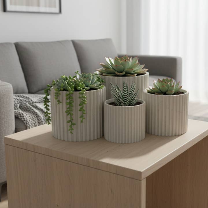 Planter set of 4 for indoor plants, suculants and cactus etc for wholesale by HOARE