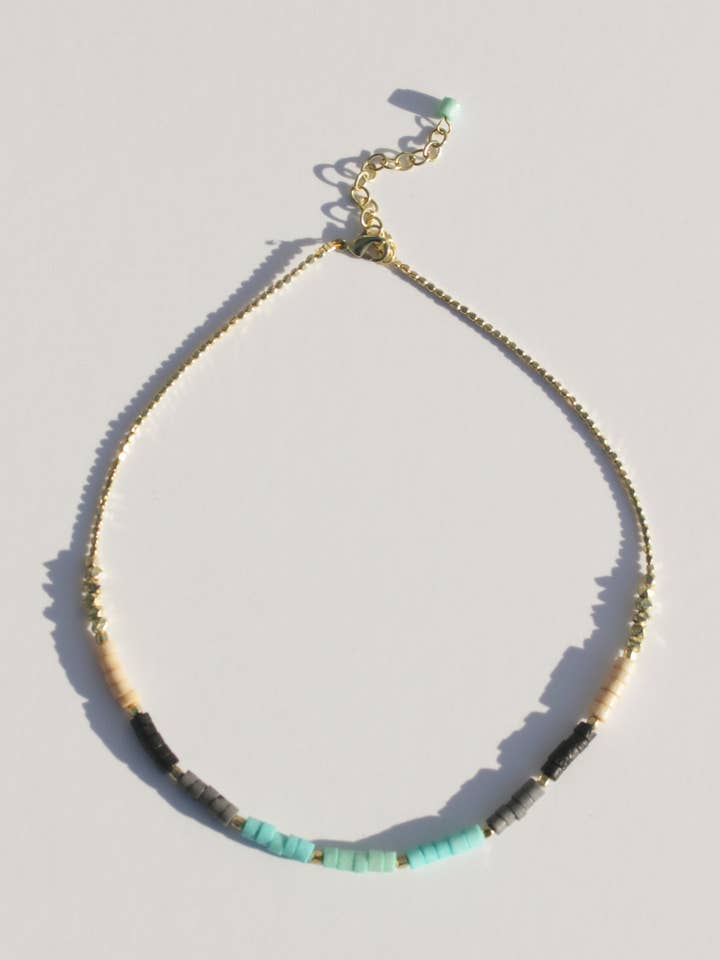 Colar Gradiente Frisado - Turquesa por atacado de Rover & Kin