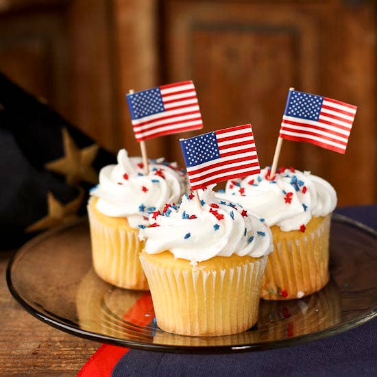 Factory Direct Craft – wholesale Hantverkstillbehör – Mini amerikanska flaggtandpetare (Förpackning med 100 cupcake-pinnar)1