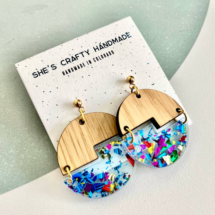Runde Puzzle-Ohrringe: Konfetti-Party für den Großhandel von She’s Crafty Handmade