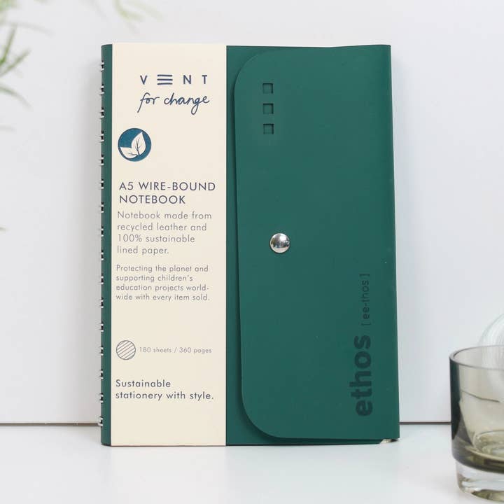 VENT for Change – Großhandel Notizbücher – A5-Folio aus recyceltem Leder mit Drahtbindung — ETHOS Emerald Green