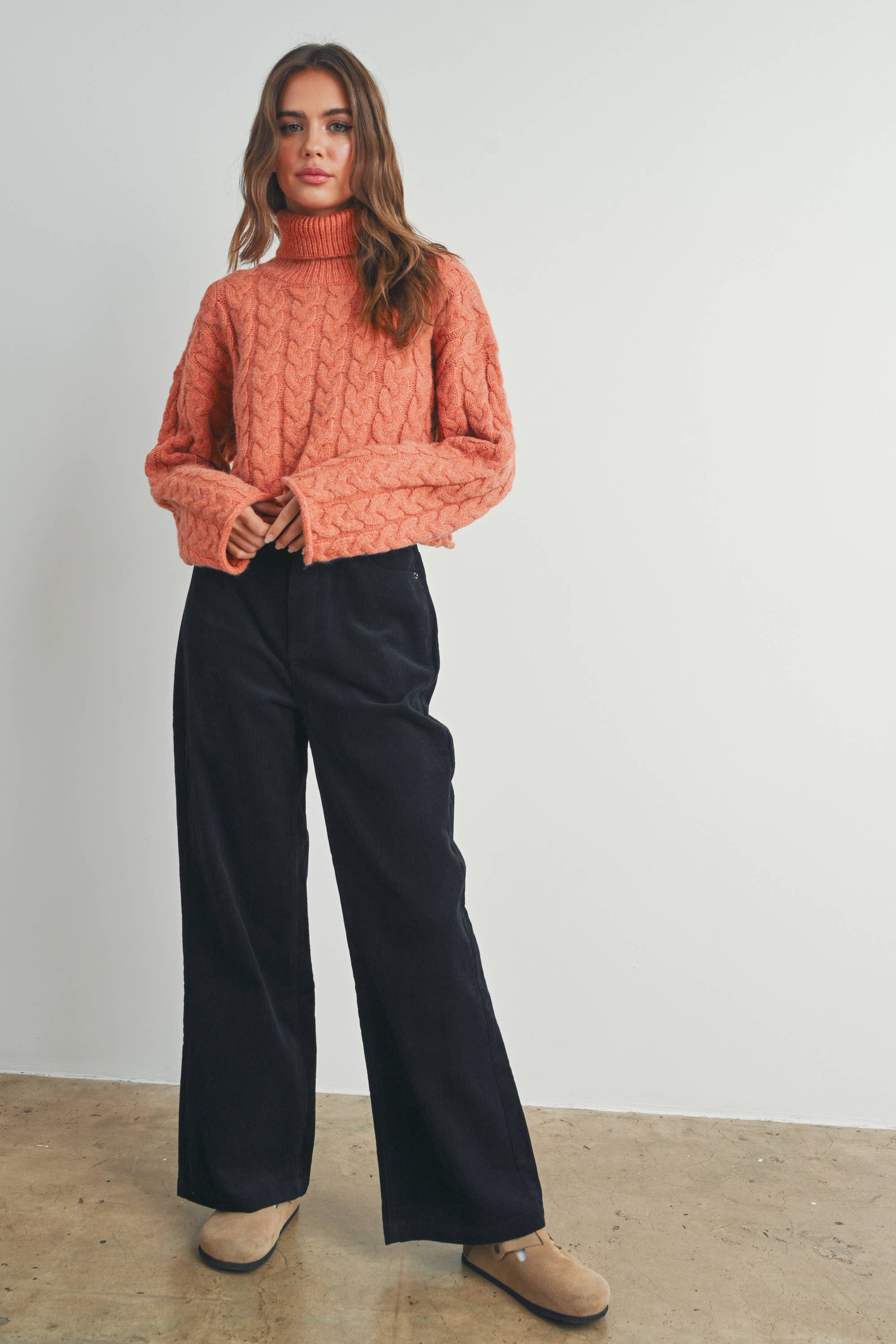 BUTTERMELON - Vendita all'ingrosso Pantalone - Donna - Pantaloni in velluto a coste con tasche - BMP72247