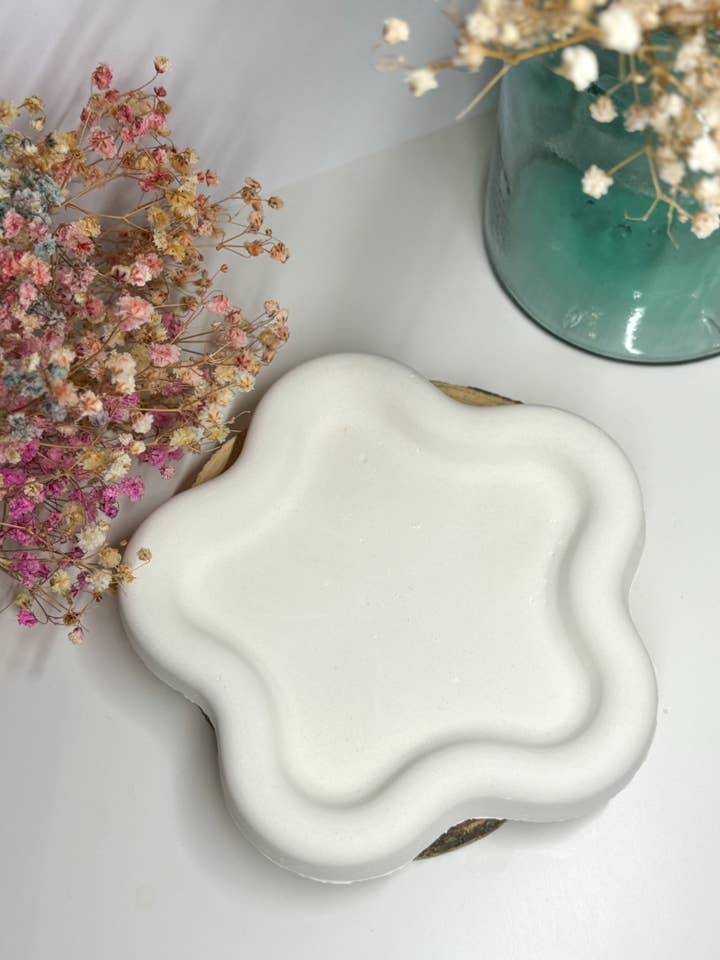 Star tray for wholesale by Menta Atelier