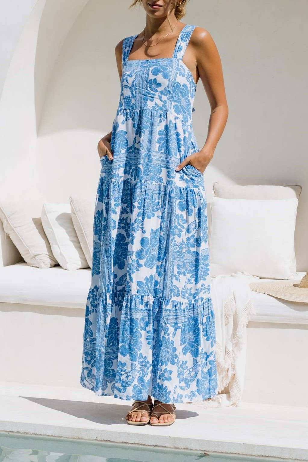 Rosa Clothing - Vente Robe – femme - Robe midi évasée à volants florale bleu bohème avec nœud à l'arrière11