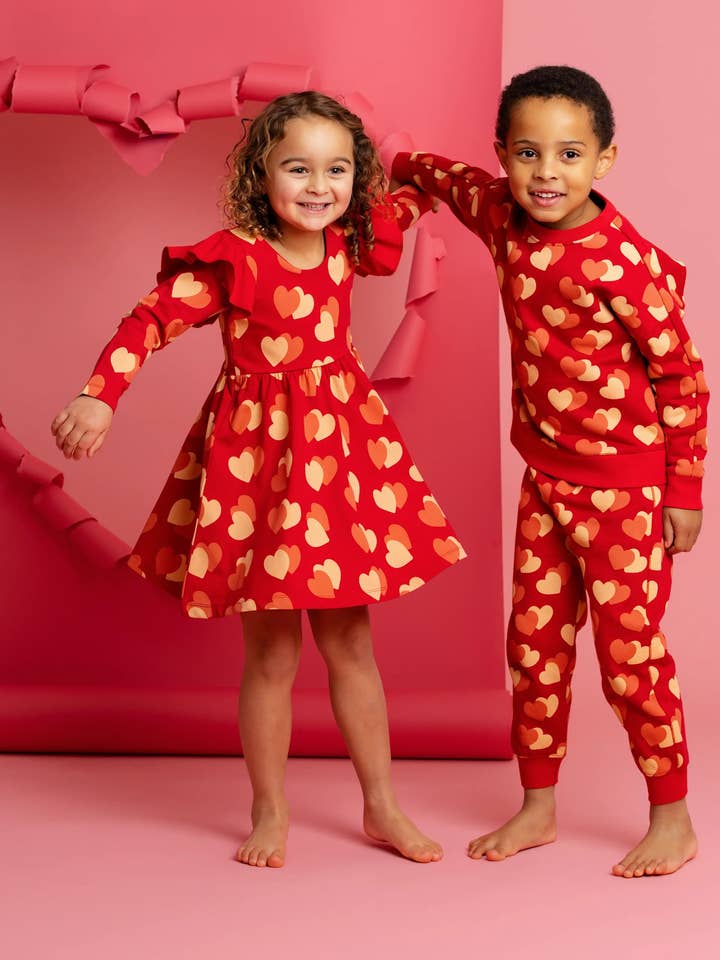 Monica + Andy – wholesale Klänning – Barn – Alla hjärtans dag Volang Låt oss Dansa Klänning_Fladdrande Hjärtan3