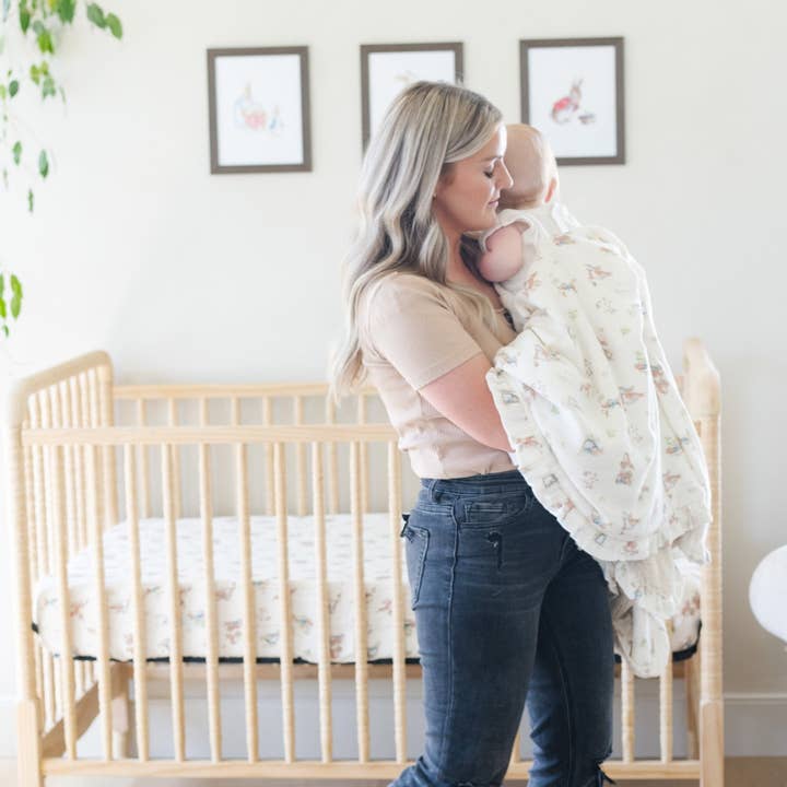 Saranoni - Wholesale Cot/Crib Sheets - PETER RABBIT™ COTTON MUSLIN CRIB SHEETS