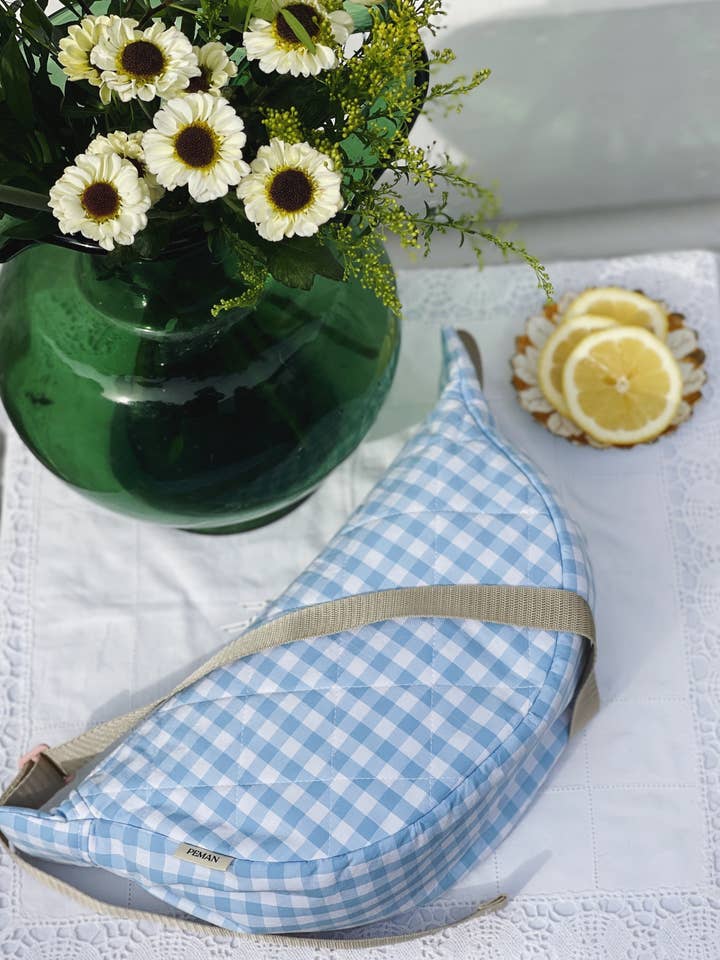 Halbmondtasche Vichy Blau für den Großhandel von Peman