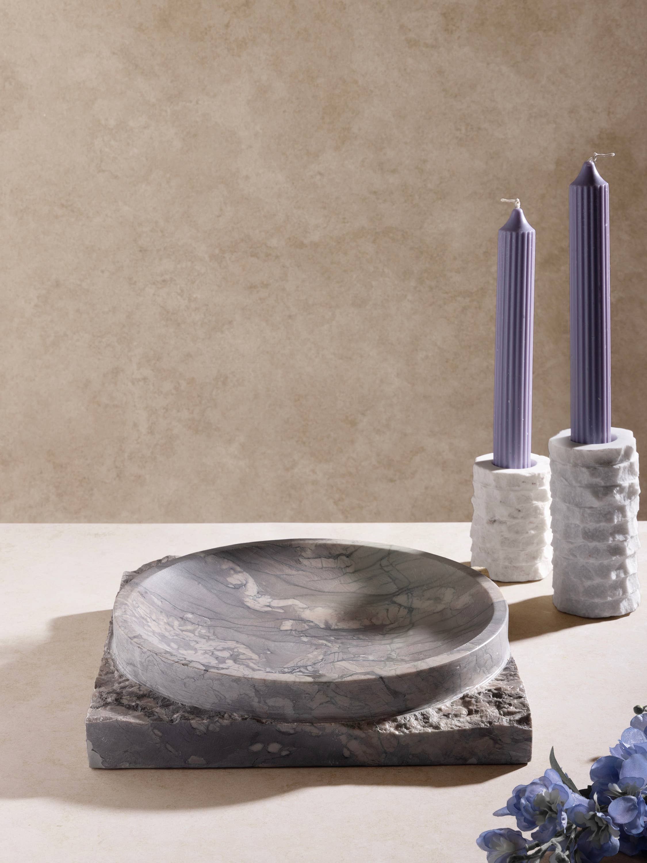 GAURI KOHLI - Wholesale Decorative Plate/Dish/Bowl - Shayne Sculpted Onyx Decorative Bowl4