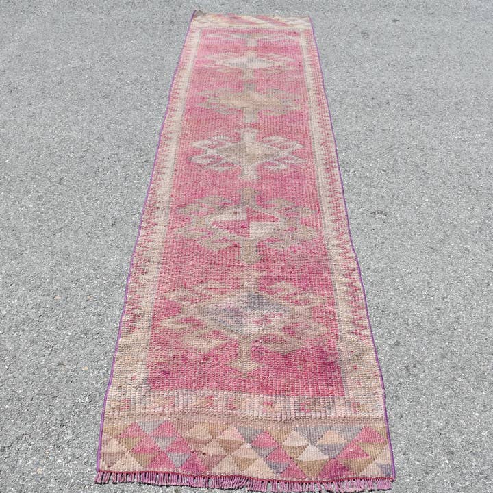 Nyt Vintage Geometrisk Uldtæppe - Pink/Beige for engroshandel hos The Loom Wholesale