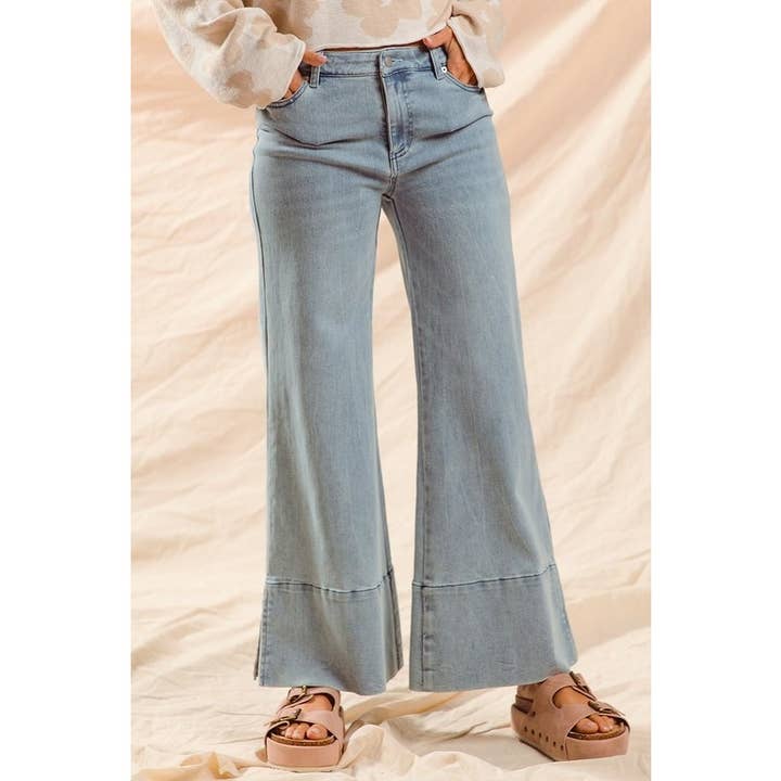 IVE - Wholesale Pants - Women's - WIDE LEG FLARE DENIM JEANS WITH SIDE SLITS